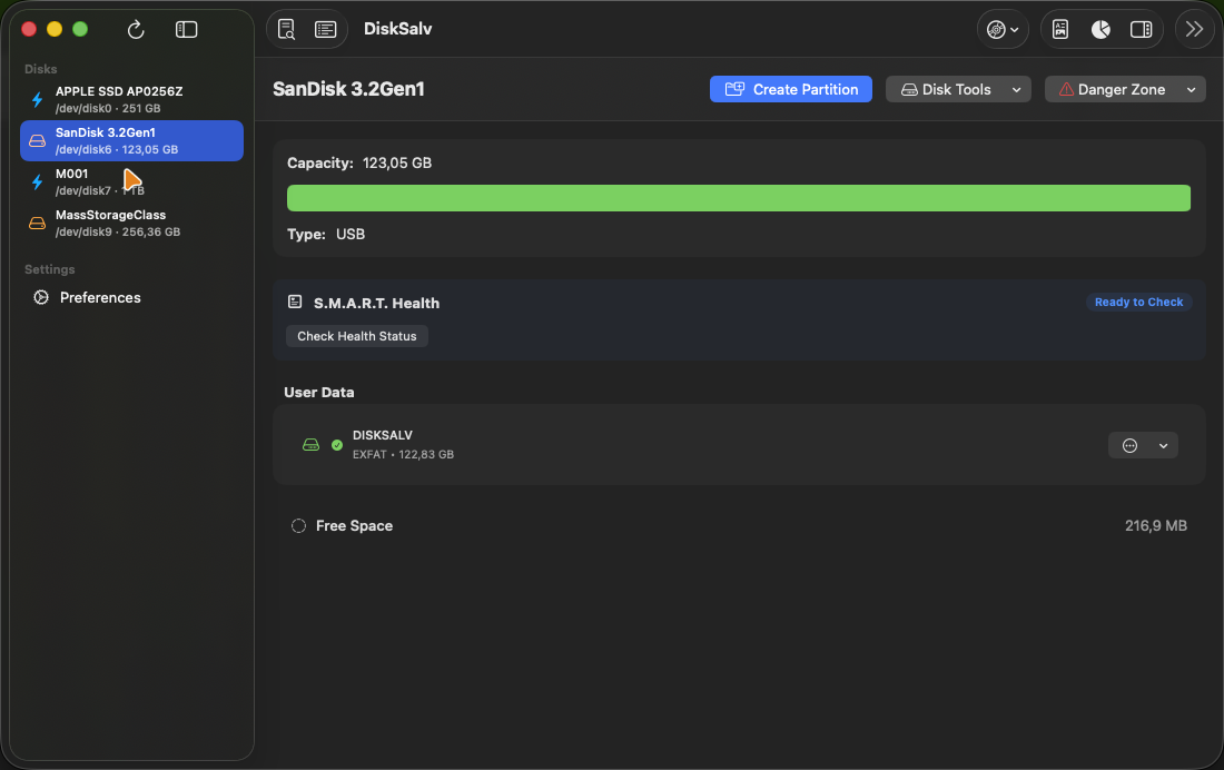 Disk overview showing a SanDisk USB drive and its exFAT volume